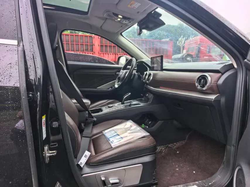 2020 WEY VV6 2.0T 227HP L4 7DCT,autocango,china used car exporter,china ev exporter,chinese used car exporter,chinese used ev exporter