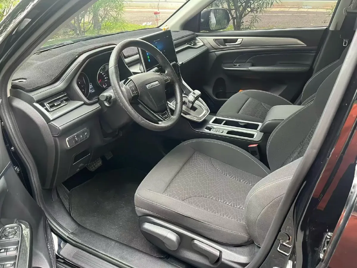 2023 Haval M6 1.5T 150HP L4 7DCT,autocango,china used car exporter,china ev exporter,chinese used car exporter,chinese used ev exporter