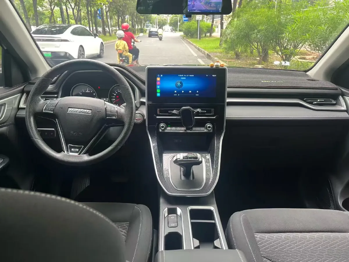 2023 Haval M6 1.5T 150HP L4 7DCT,autocango,china used car exporter,china ev exporter,chinese used car exporter,chinese used ev exporter