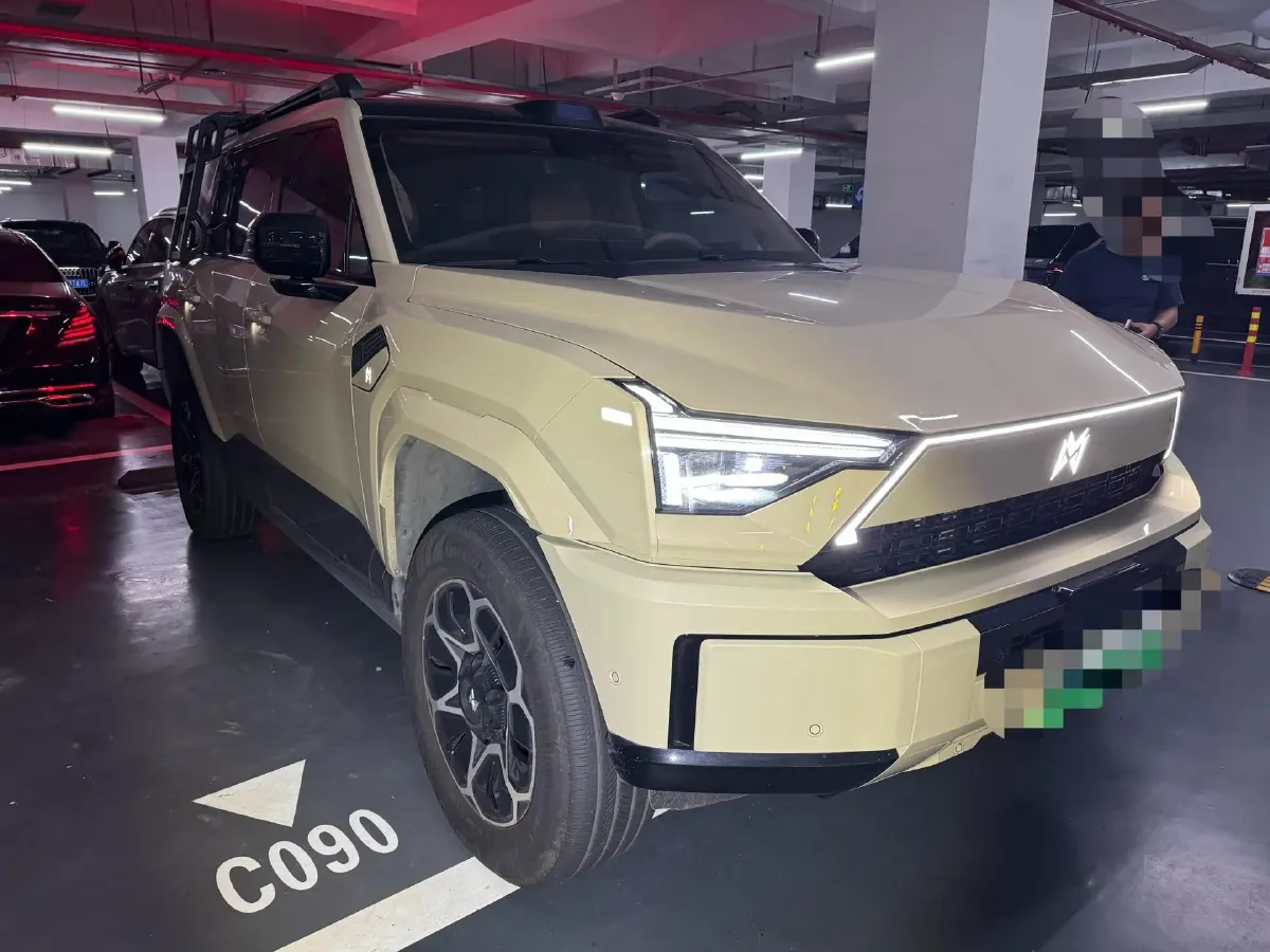 2025 M Hero WarriorM817 1.5T 197HP L4 2DHT PHEV,autocango,china used car exporter,china ev exporter,chinese used car exporter,chinese used ev exporter