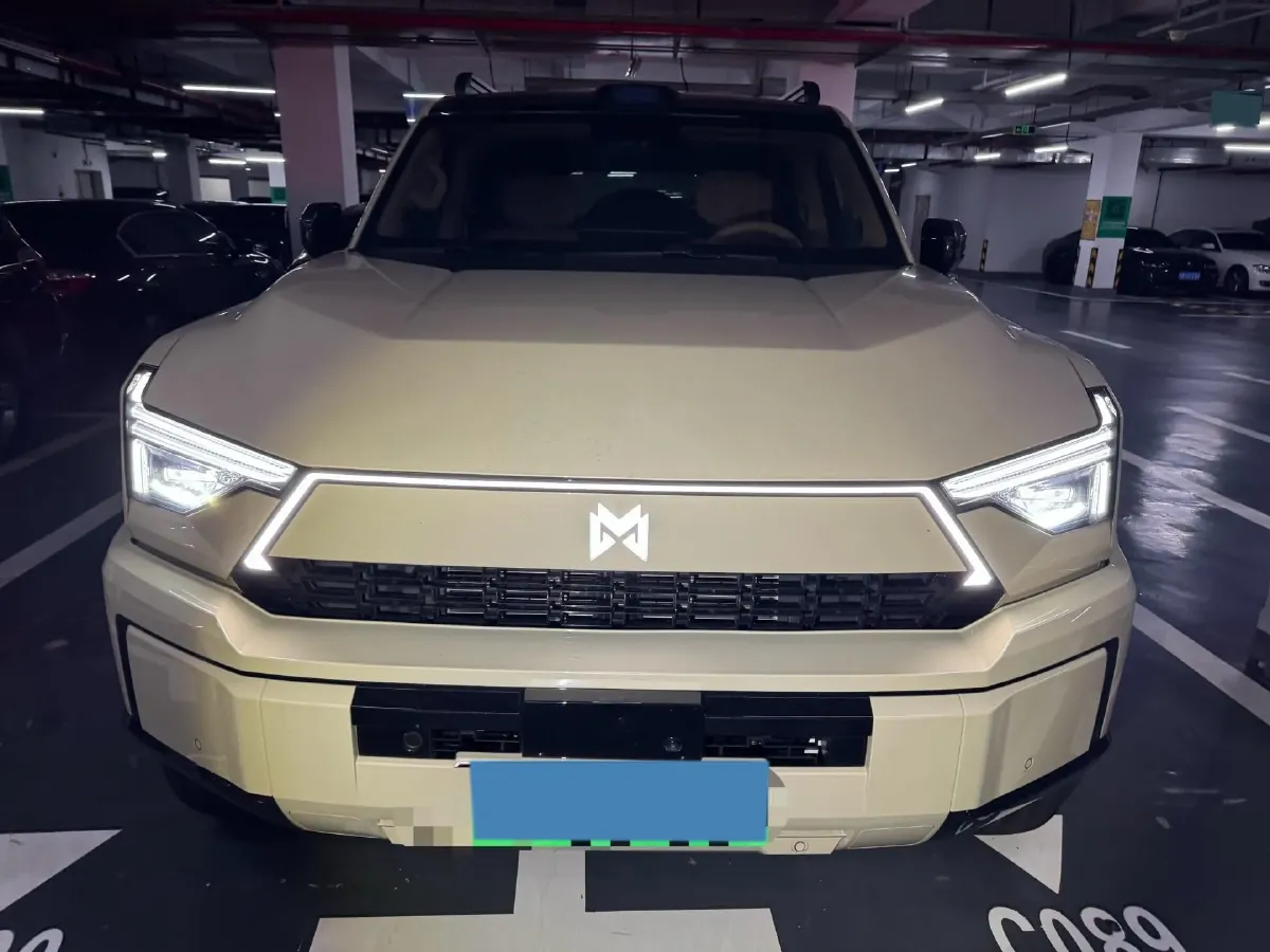 2025 M Hero WarriorM817 1.5T 197HP L4 2DHT PHEV,autocango,china used car exporter,china ev exporter,chinese used car exporter,chinese used ev exporter