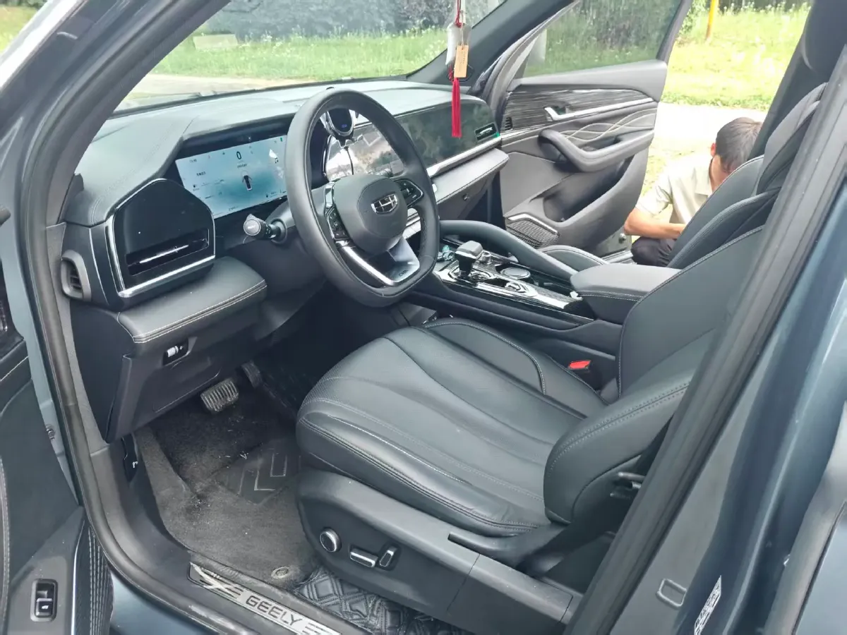 2024 Geely Monjaro 2.0T 218HP L4 7DCT,autocango,china used car exporter,china ev exporter,chinese used car exporter,chinese used ev exporter