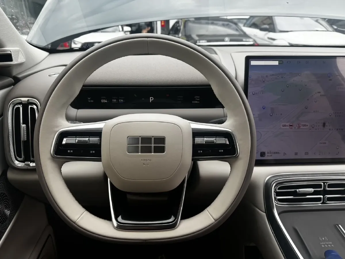 2025 Volkswagen Tiguan L 2.0T 220HP L4 7DCT,autocango,china used car exporter,china ev exporter,chinese used car exporter,chinese used ev exporter
