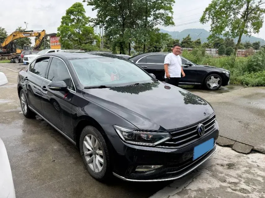 2020 Volkswagen Magotan 1.4T 150HP L4 7DCT,autocango,china used car exporter,china ev exporter,chinese used car exporter,chinese used ev exporter