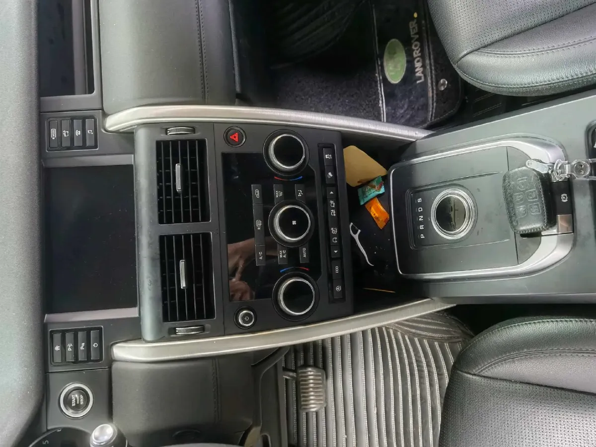 2018 Land Rover Discovery Sport 2.0T 241HP L4 9AT,autocango,china used car exporter,china ev exporter,chinese used car exporter,chinese used ev exporter