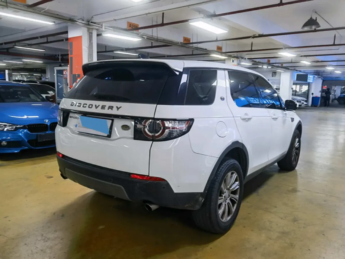 2018 Land Rover Discovery Sport 2.0T 241HP L4 9AT,autocango,china used car exporter,china ev exporter,chinese used car exporter,chinese used ev exporter