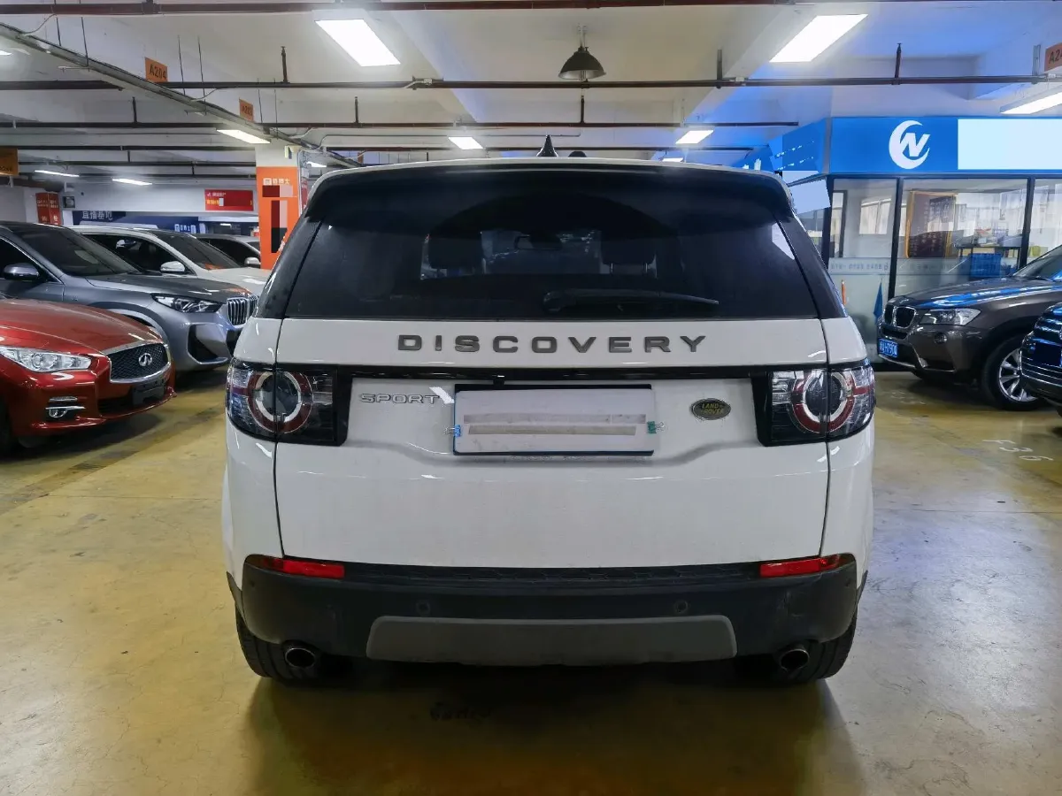 2018 Land Rover Discovery Sport 2.0T 241HP L4 9AT,autocango,china used car exporter,china ev exporter,chinese used car exporter,chinese used ev exporter