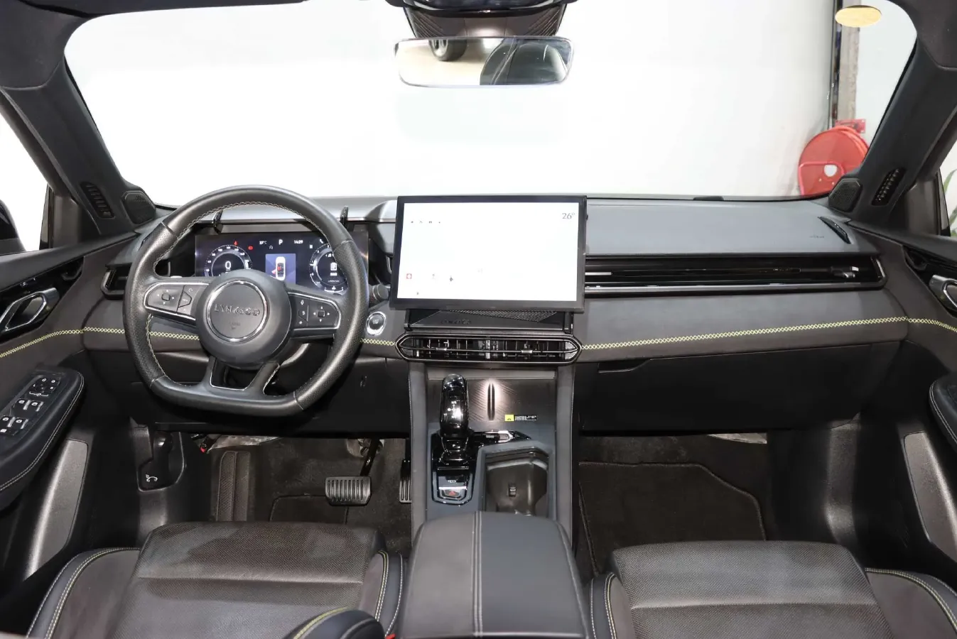 2023 LYNK&CO 03 2.0T 254HP L4 7DCT,autocango,china used car exporter,china ev exporter,chinese used car exporter,chinese used ev exporter