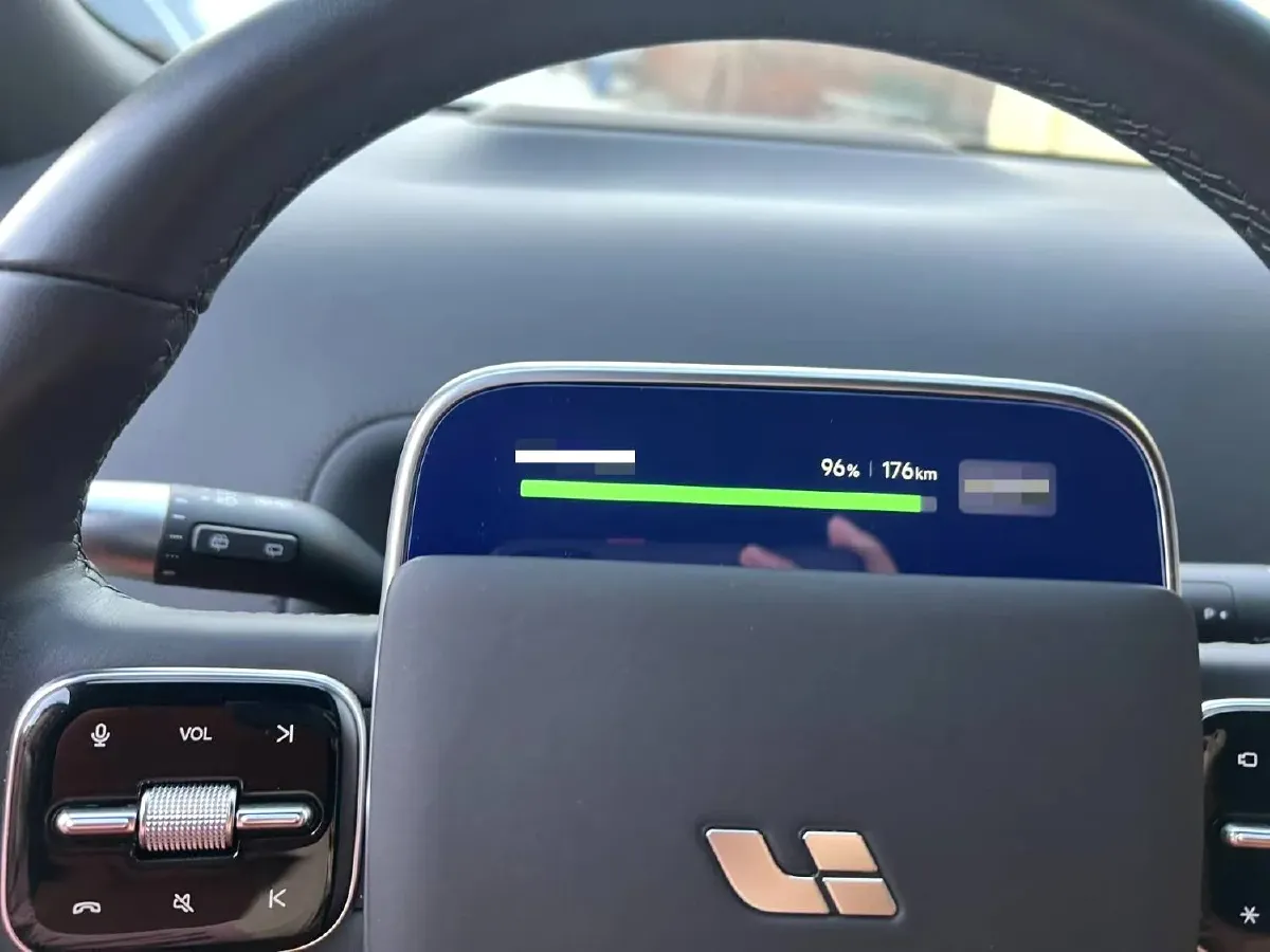 2023 Li L7 Range Extended 154HP REEV 40.9KWH,autocango,china used car exporter,china ev exporter,chinese used car exporter,chinese used ev exporter
