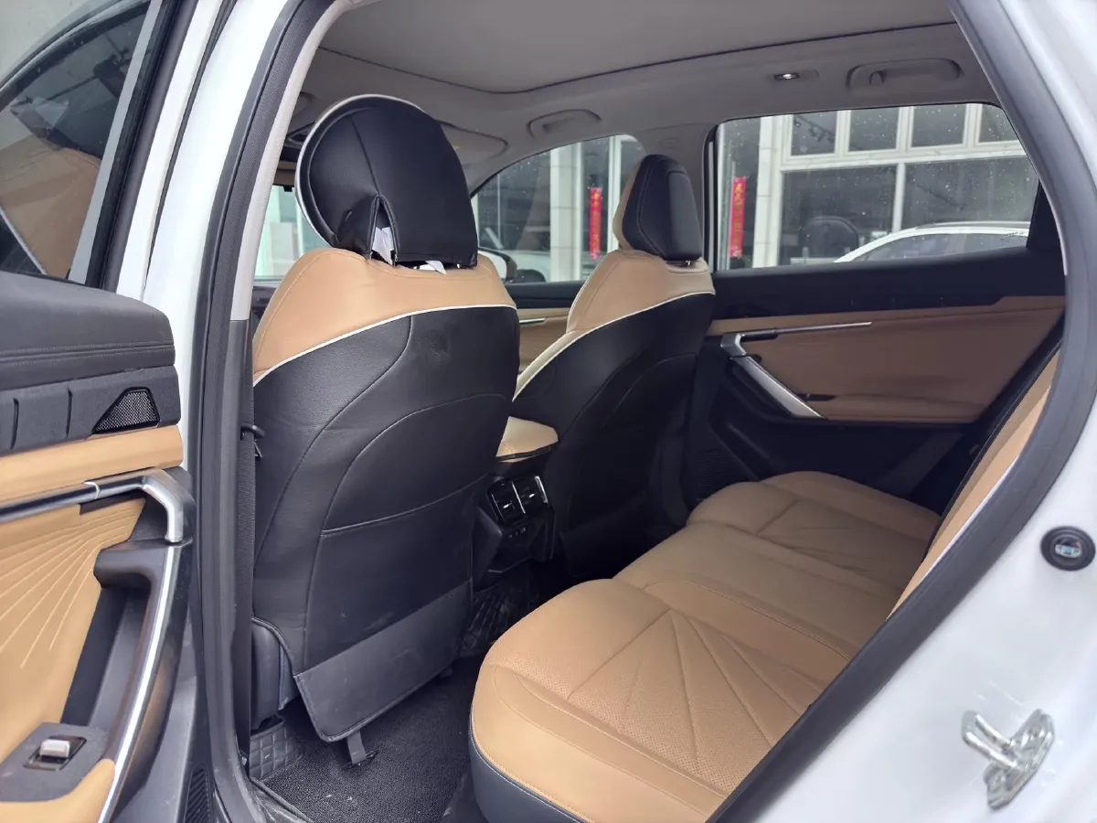 2023 Geely StarRay 1.5T 181HP L4 7DCT,autocango,china used car exporter,china ev exporter,chinese used car exporter,chinese used ev exporter