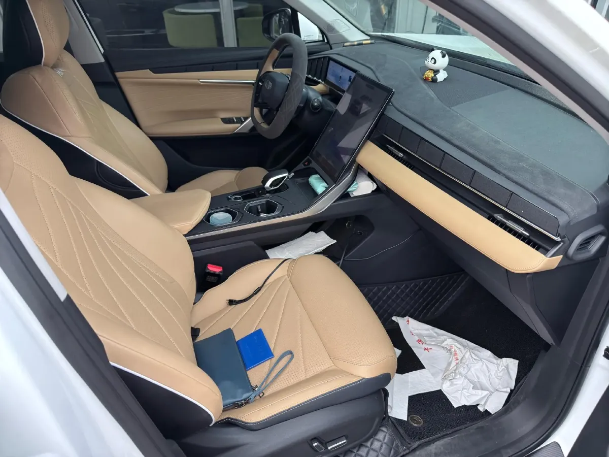 2023 Geely StarRay 1.5T 181HP L4 7DCT,autocango,china used car exporter,china ev exporter,chinese used car exporter,chinese used ev exporter