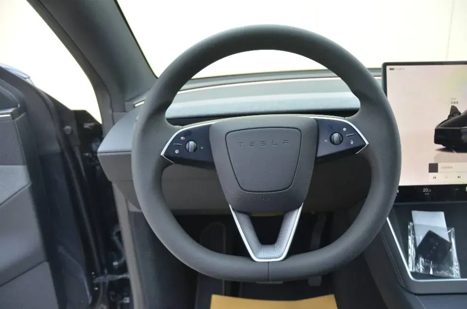 2026 Tesla Model Y BEV,autocango,china used car exporter,china ev exporter,chinese used car exporter,chinese used ev exporter