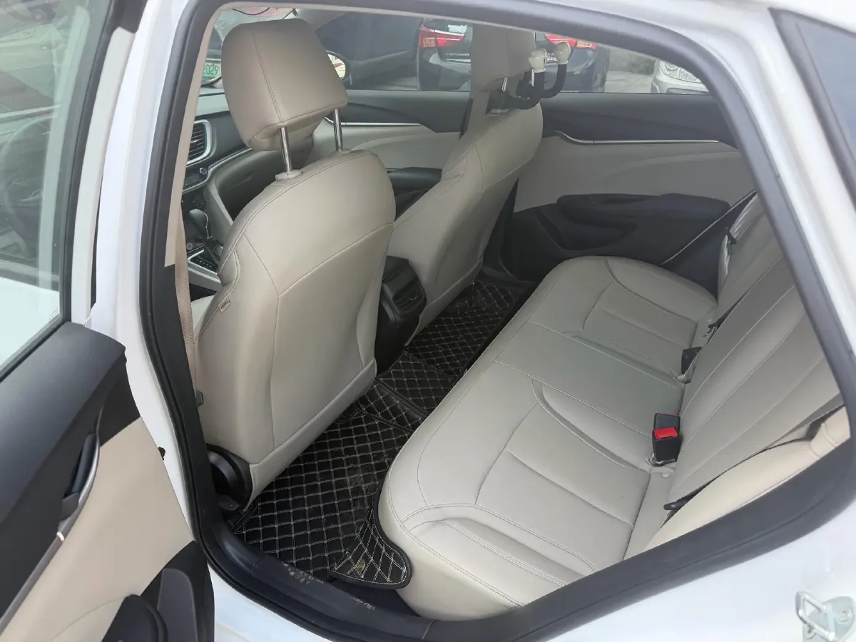 2020 Buick Encore 1.0T 125HP L3 6AT,autocango,china used car exporter,china ev exporter,chinese used car exporter,chinese used ev exporter