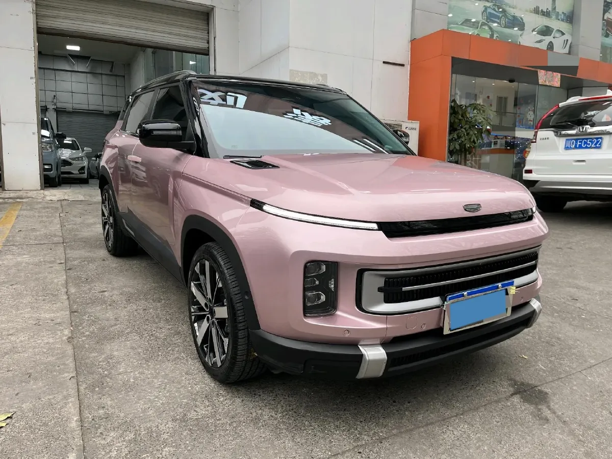 2023 Geely ICON 1.5T 181HP L4 7DCT,autocango,china used car exporter,china ev exporter,chinese used car exporter,chinese used ev exporter