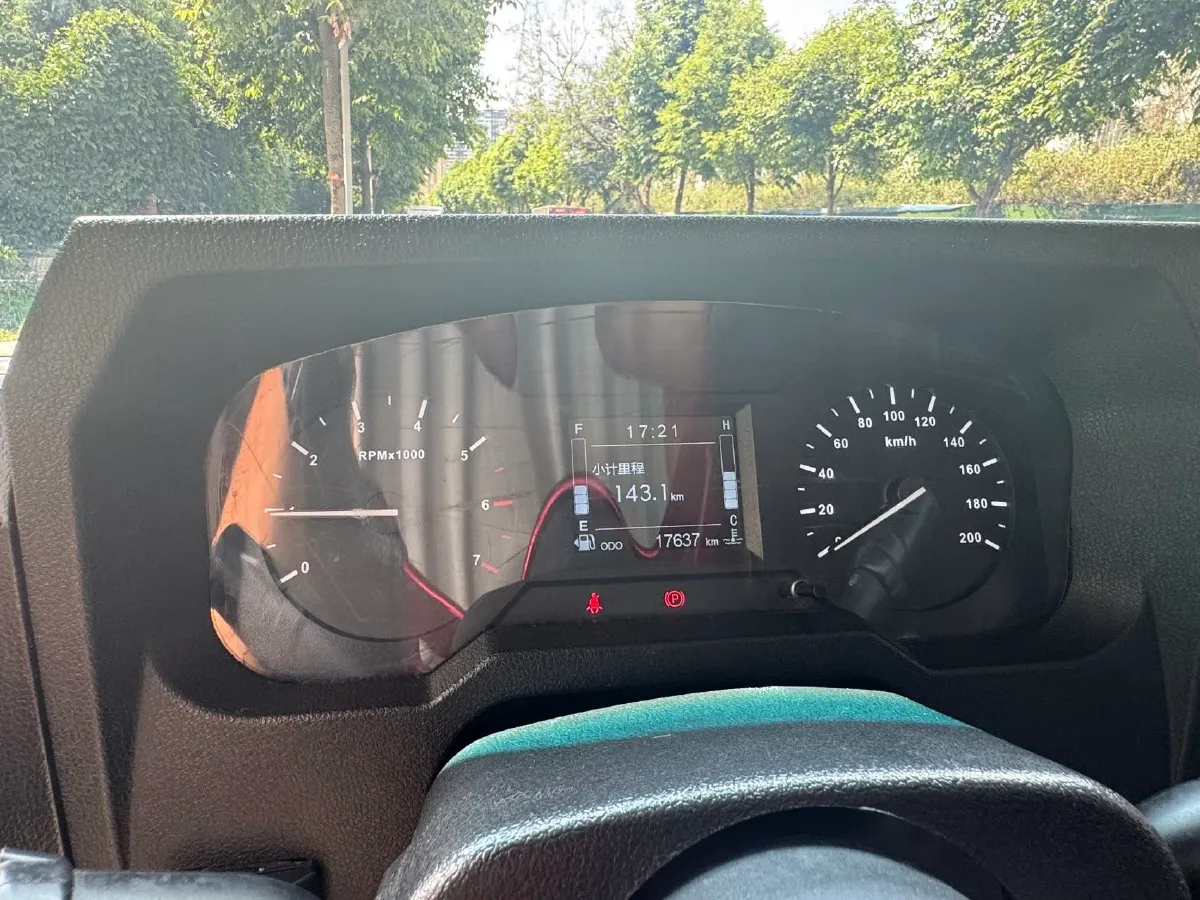 2022 BAW 212 2.0L 144HP L4 5MT,autocango,china used car exporter,china ev exporter,chinese used car exporter,chinese used ev exporter