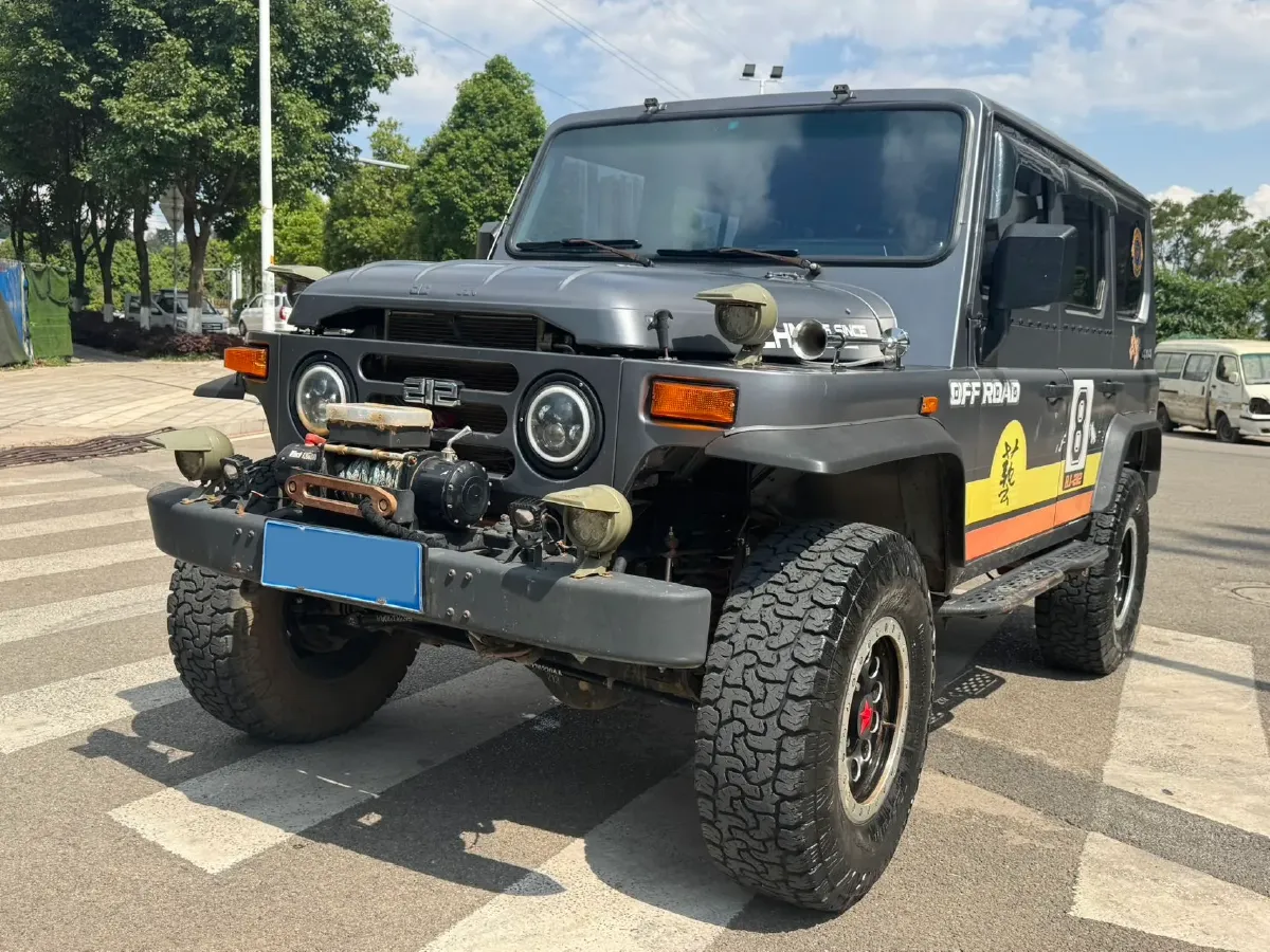 2022 BAW 212 2.0L 144HP L4 5MT,autocango,china used car exporter,china ev exporter,chinese used car exporter,chinese used ev exporter