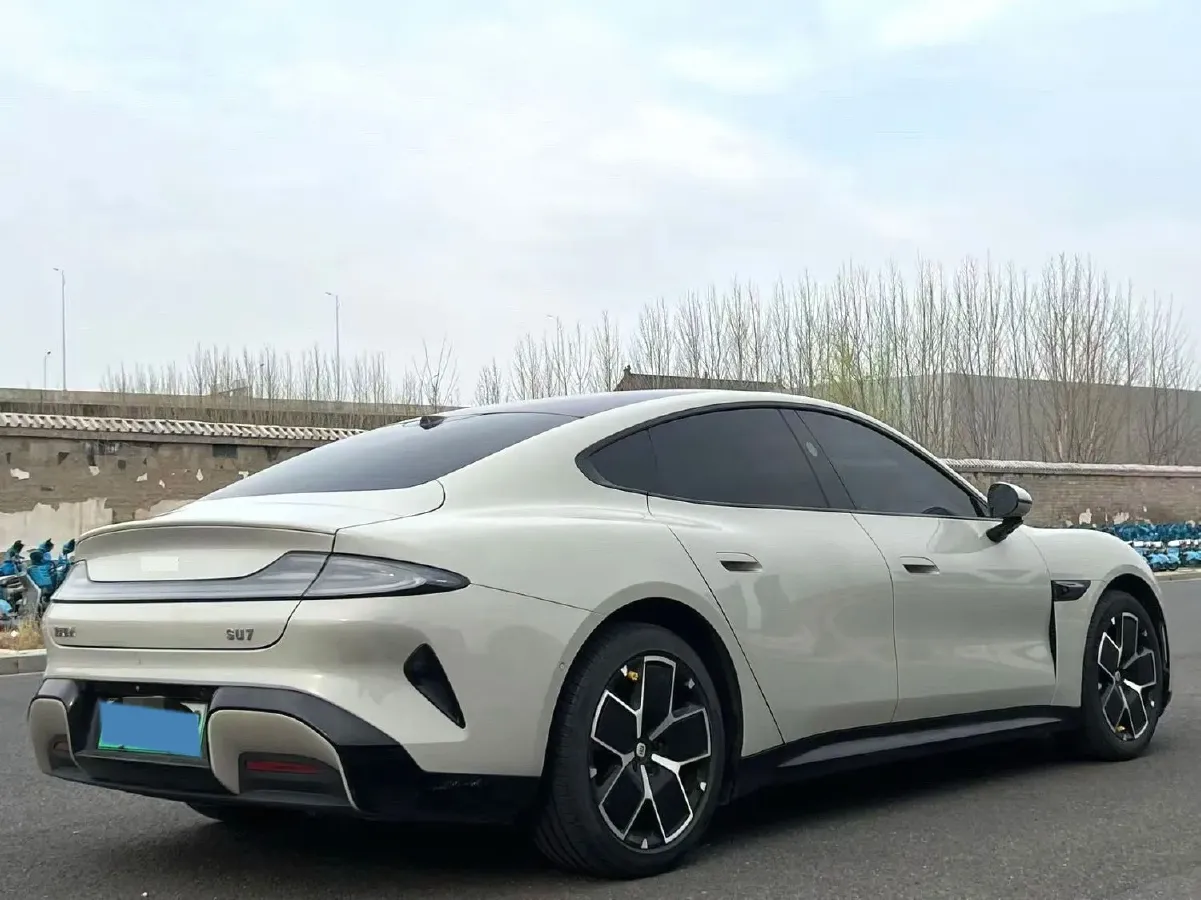 2024 MI SU7 BEV 73.6KWH,autocango,china used car exporter,china ev exporter,chinese used car exporter,chinese used ev exporter