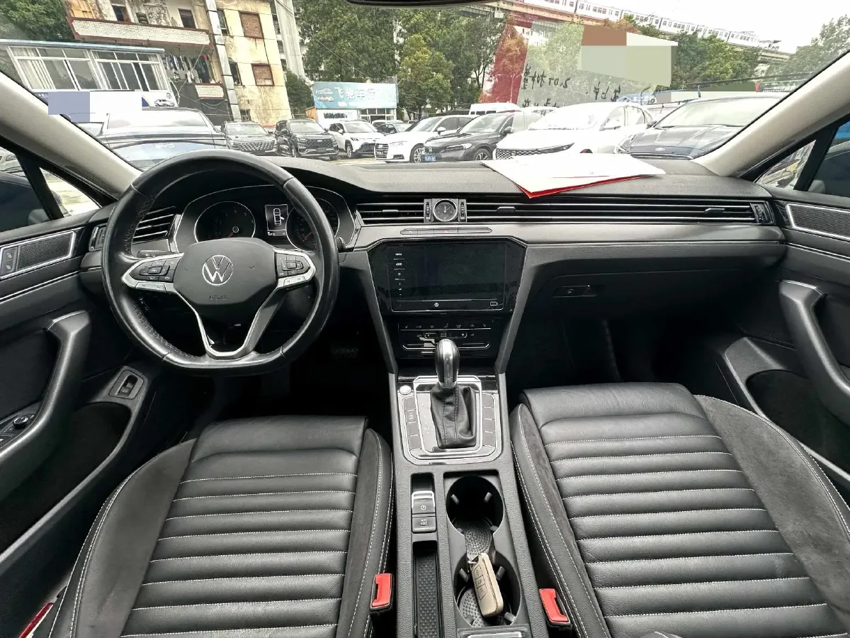 2020 Volkswagen Magotan 2.0T 186HP L4 7DCT,autocango,china used car exporter,china ev exporter,chinese used car exporter,chinese used ev exporter
