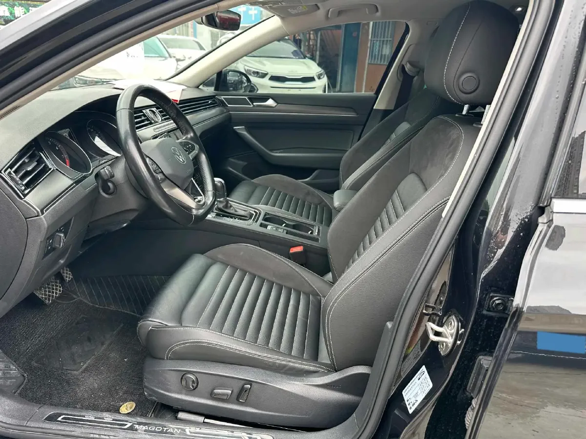 2020 Volkswagen Magotan 2.0T 186HP L4 7DCT,autocango,china used car exporter,china ev exporter,chinese used car exporter,chinese used ev exporter