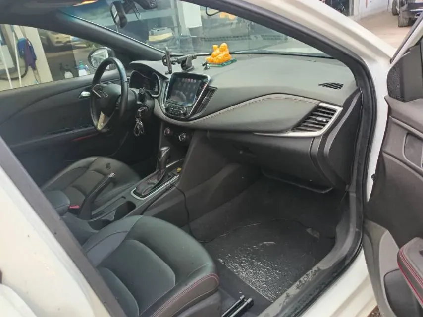 2019 Chevrolet Monza 1.3T 163HP L3 6AT,autocango,china used car exporter,china ev exporter,chinese used car exporter,chinese used ev exporter