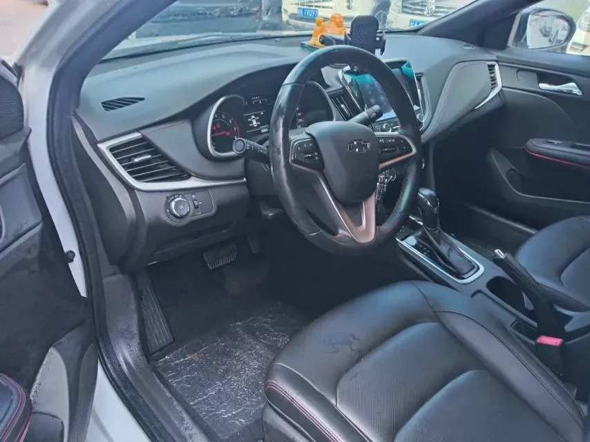 2019 Chevrolet Monza 1.3T 163HP L3 6AT,autocango,china used car exporter,china ev exporter,chinese used car exporter,chinese used ev exporter