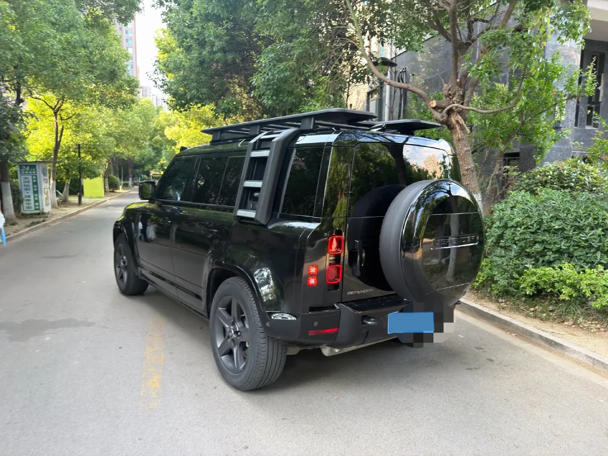 2024 Land Rover Defender 3.0T 400HP L6 8AT,autocango,china used car exporter,china ev exporter,chinese used car exporter,chinese used ev exporter