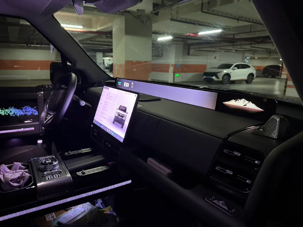 2025 Jetour Zongheng G700 2.0T 211HP L4 2DHT PHEV,autocango,china used car exporter,china ev exporter,chinese used car exporter,chinese used ev exporter