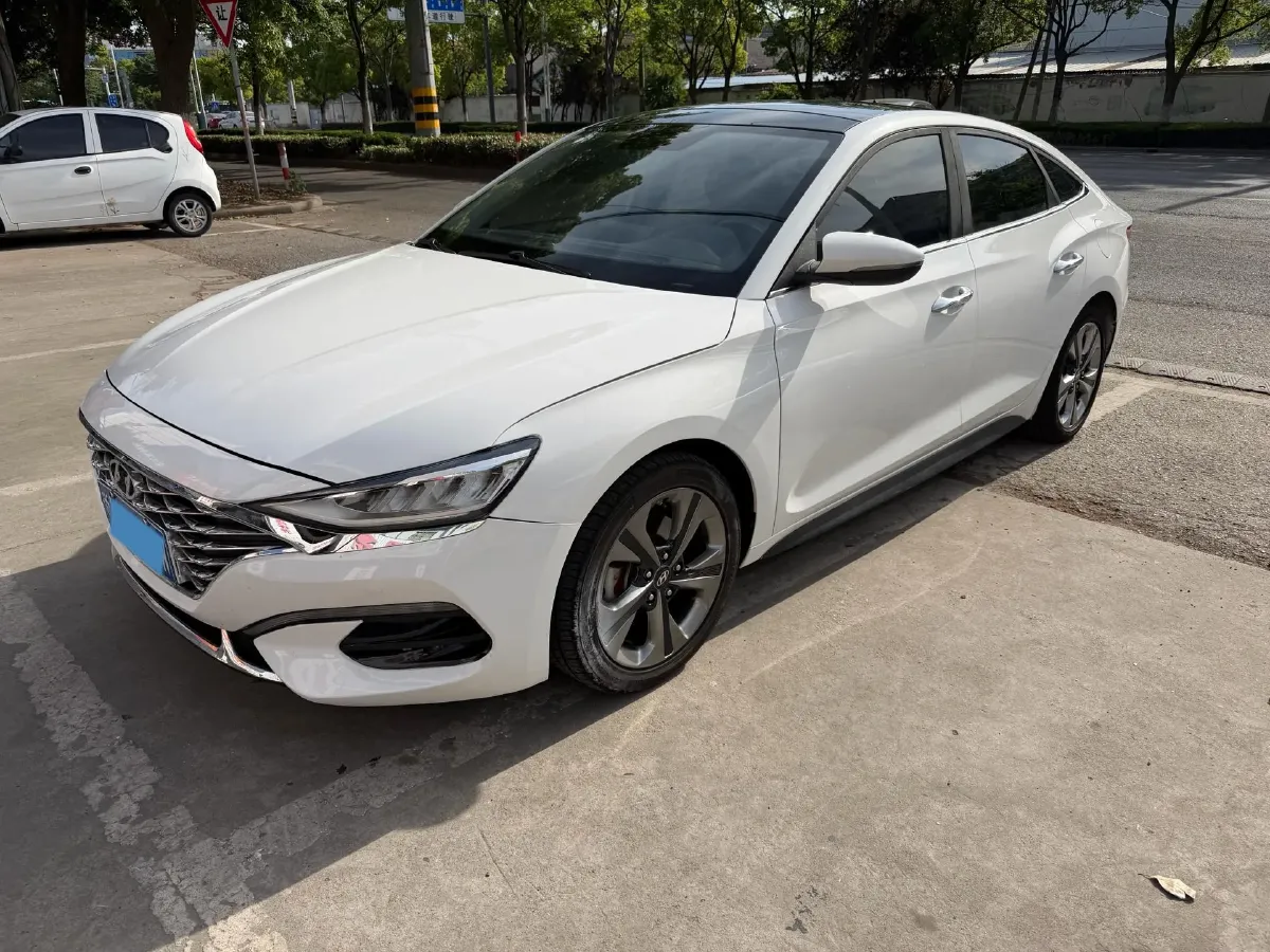 2019 Hyundai La Festa 1.6T 190HP L4 7DCT,autocango,china used car exporter,china ev exporter,chinese used car exporter,chinese used ev exporter