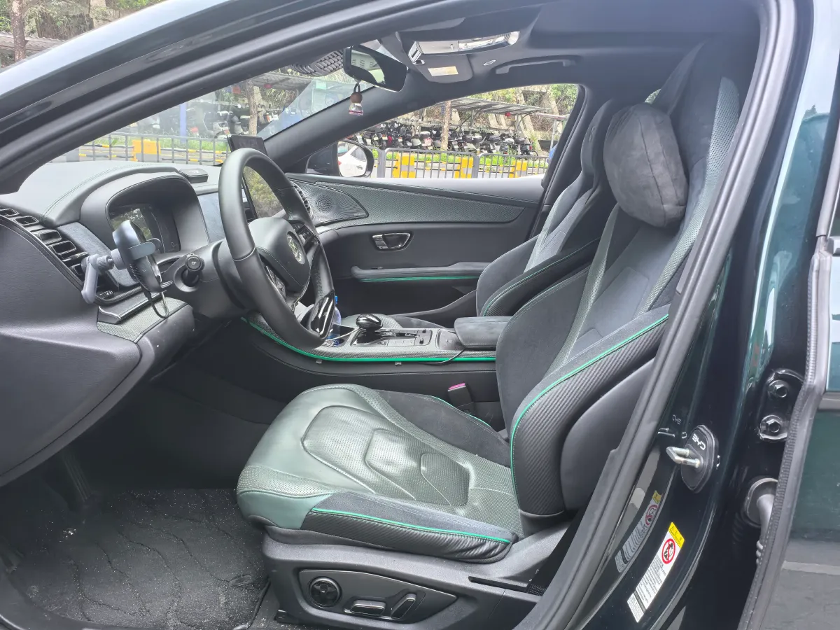 2022 Toyota Highlander 2.5L 192HP L4 E-CVT Hybrid,autocango,china used car exporter,china ev exporter,chinese used car exporter,chinese used ev exporter