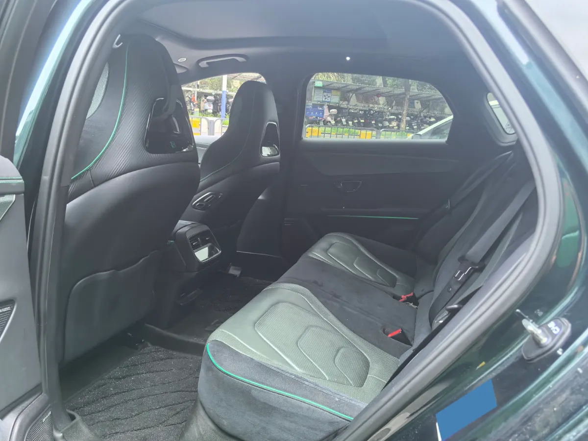 2022 Toyota Highlander 2.5L 192HP L4 E-CVT Hybrid,autocango,china used car exporter,china ev exporter,chinese used car exporter,chinese used ev exporter
