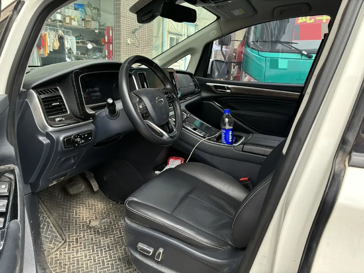 2021 GAC Trumpchi M8 2.0T 252HP L4 8AT,autocango,china used car exporter,china ev exporter,chinese used car exporter,chinese used ev exporter