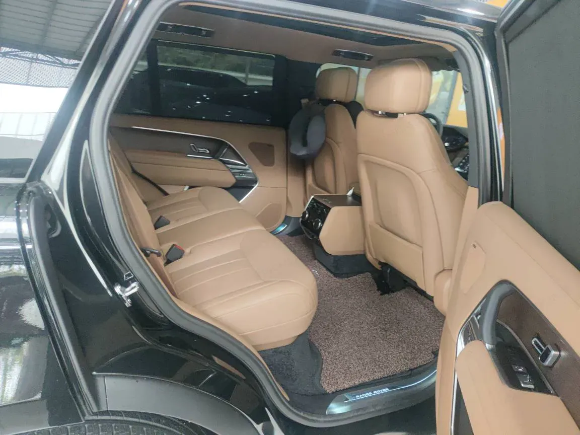 2025 Land Rover Range Rover 3.0T 400HP L6 8AT,autocango,china used car exporter,china ev exporter,chinese used car exporter,chinese used ev exporter