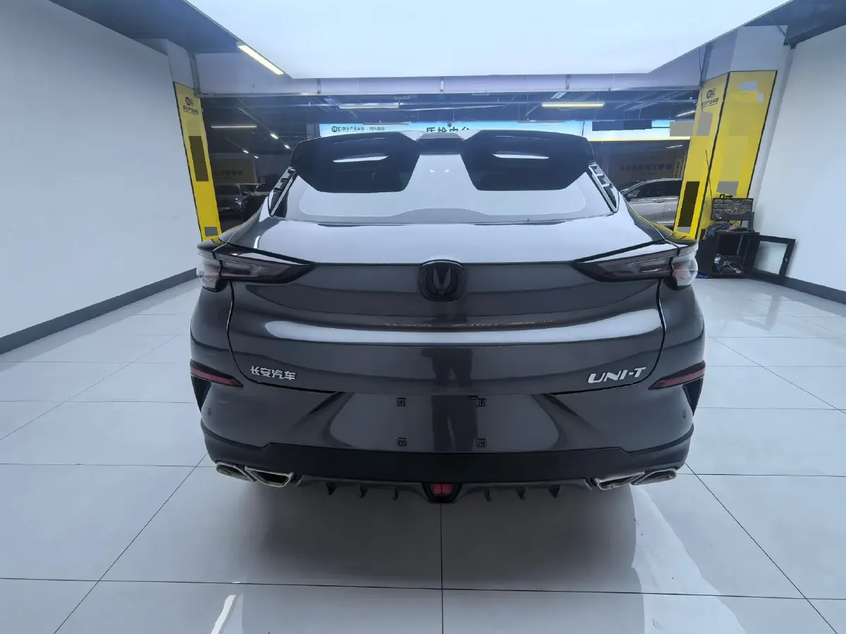 2020 ChangAn UNI-T 1.5T 180HP L4 7DCT,autocango,china used car exporter,china ev exporter,chinese used car exporter,chinese used ev exporter