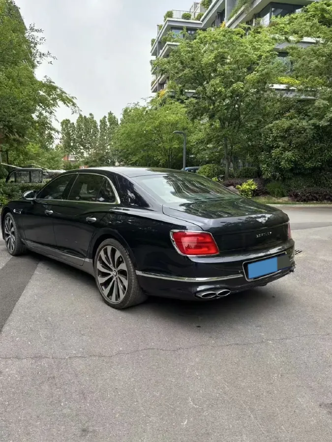 2021 Bentley Flying Spur 4.0T 550HP V8 8DCT,autocango,china used car exporter,china ev exporter,chinese used car exporter,chinese used ev exporter