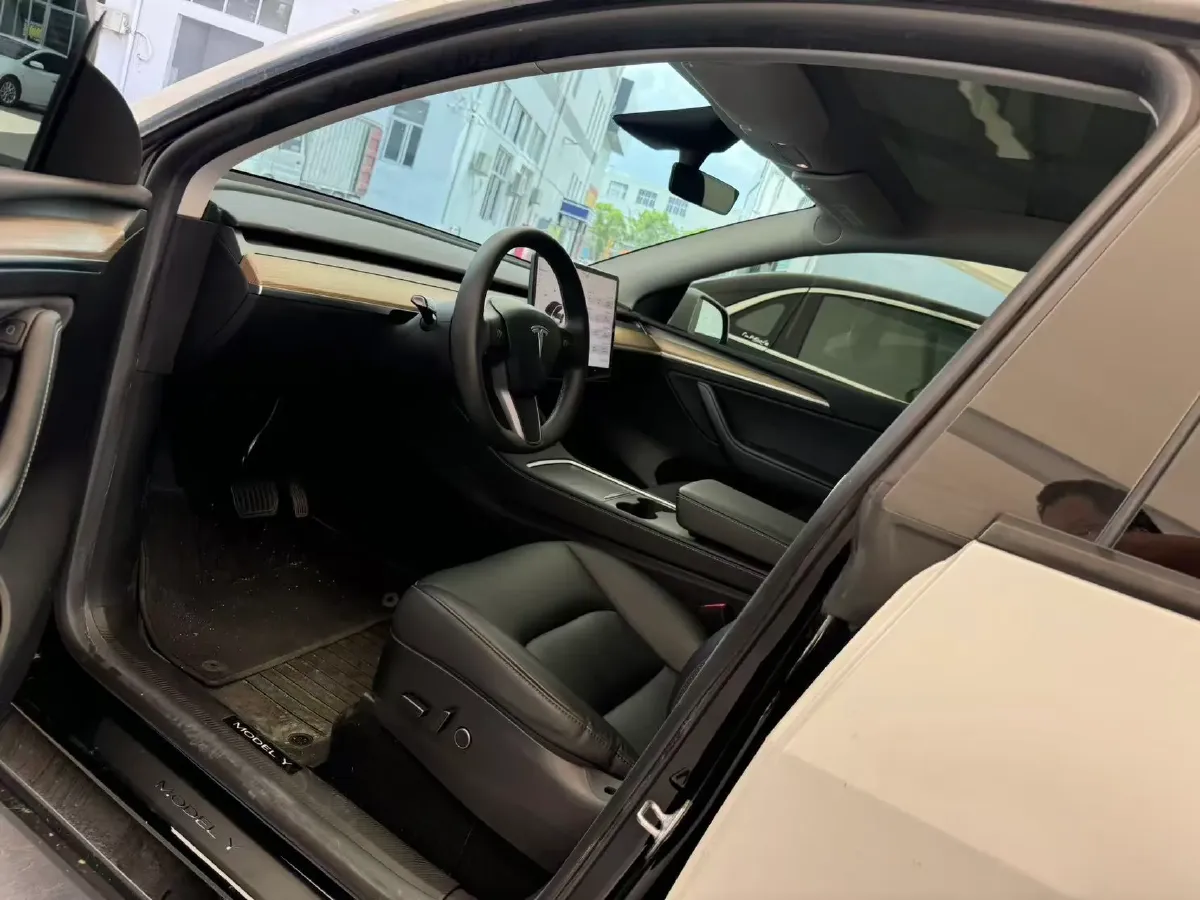 2022 Tesla Model Y BEV 60KWH,autocango,china used car exporter,china ev exporter,chinese used car exporter,chinese used ev exporter