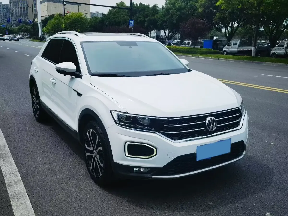 2019 Volkswagen T-Roc 1.4T 150HP L4 7DCT,autocango,china used car exporter,china ev exporter,chinese used car exporter,chinese used ev exporter