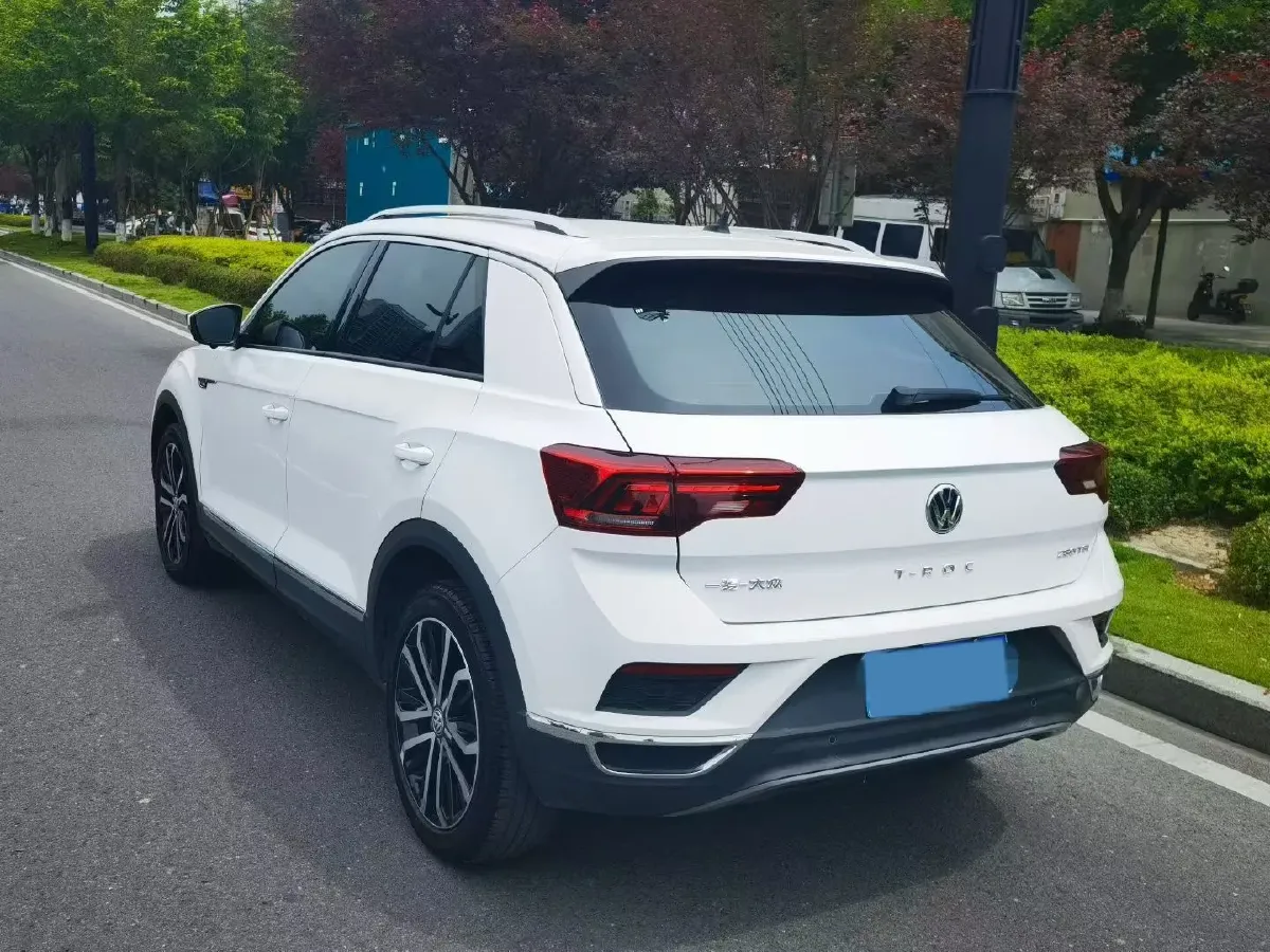 2019 Volkswagen T-Roc 1.4T 150HP L4 7DCT,autocango,china used car exporter,china ev exporter,chinese used car exporter,chinese used ev exporter