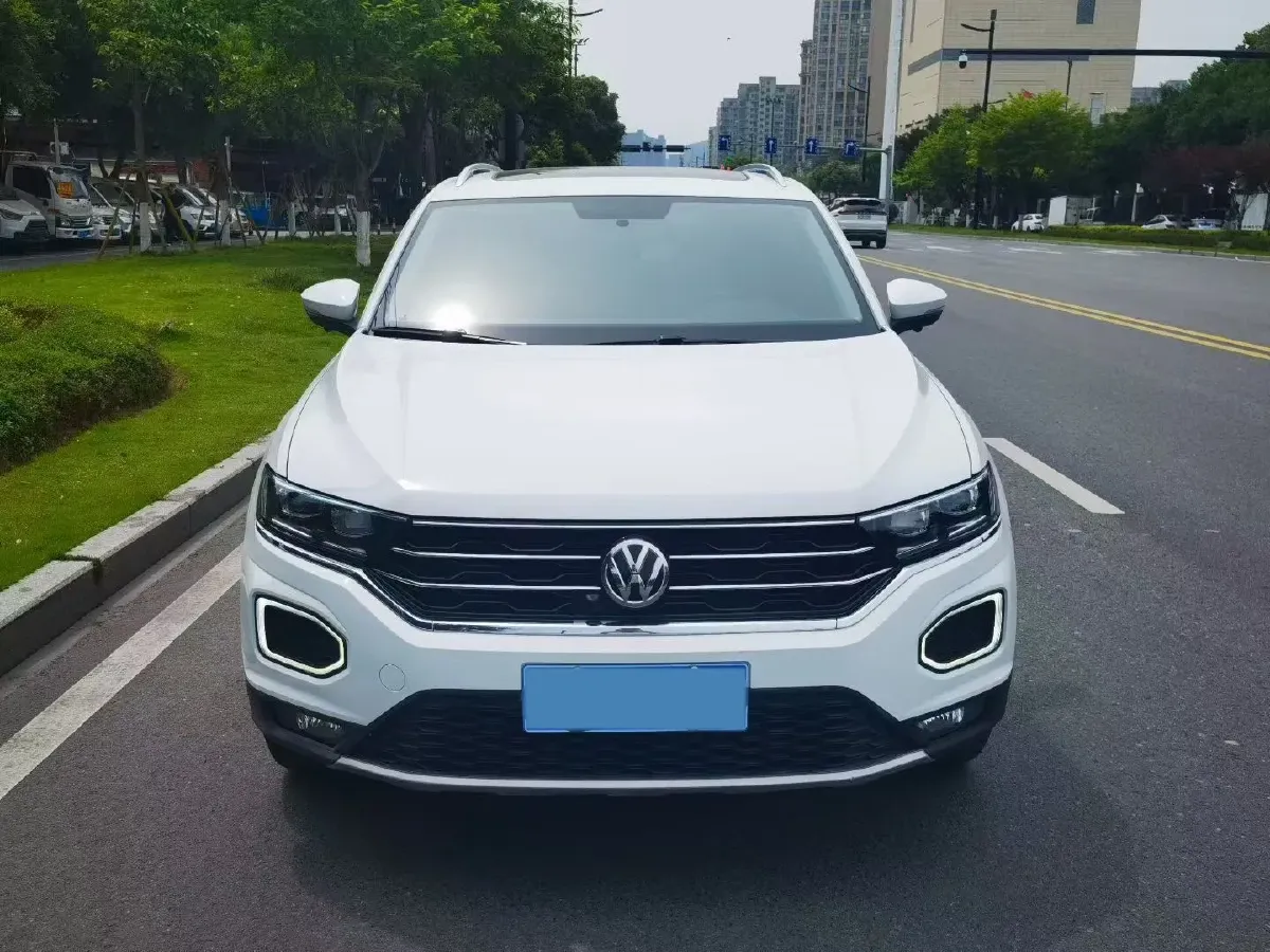 2019 Volkswagen T-Roc 1.4T 150HP L4 7DCT,autocango,china used car exporter,china ev exporter,chinese used car exporter,chinese used ev exporter