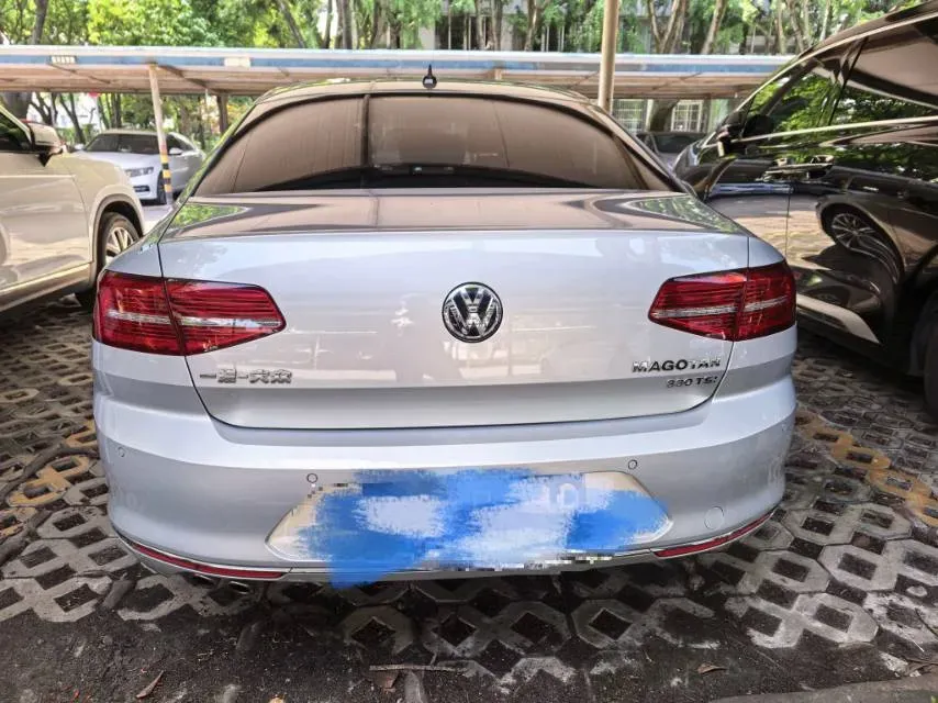 2018 Volkswagen Magotan 1.8T 180HP L4 7DCT,autocango,china used car exporter,china ev exporter,chinese used car exporter,chinese used ev exporter