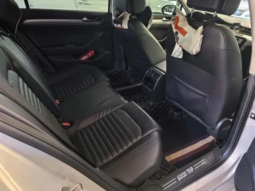 2018 Volkswagen Magotan 1.8T 180HP L4 7DCT,autocango,china used car exporter,china ev exporter,chinese used car exporter,chinese used ev exporter