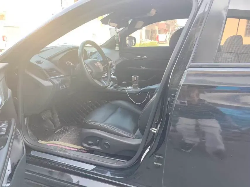 2022 Cadillac CT4 2.0T 237HP L4 8AT,autocango,china used car exporter,china ev exporter,chinese used car exporter,chinese used ev exporter