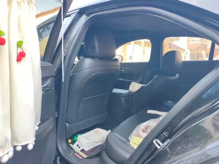 2022 Cadillac CT4 2.0T 237HP L4 8AT,autocango,china used car exporter,china ev exporter,chinese used car exporter,chinese used ev exporter