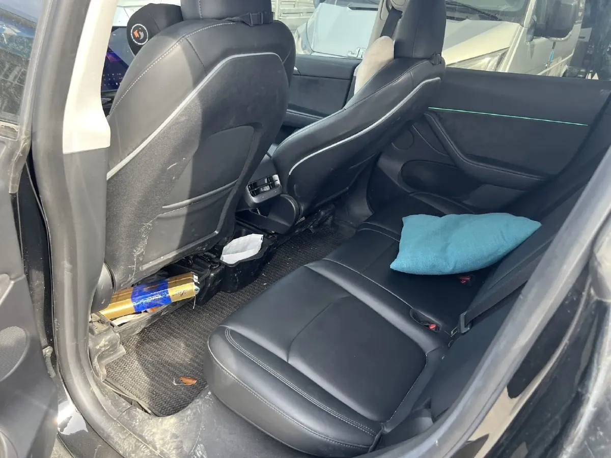 2022 Tesla Model Y BEV 60KWH,autocango,china used car exporter,china ev exporter,chinese used car exporter,chinese used ev exporter