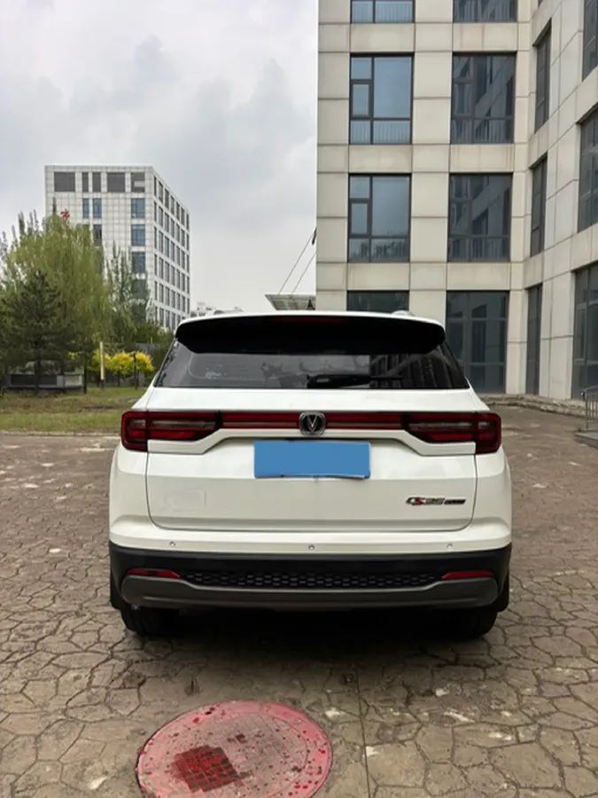 2021 ChangAn CS35 Plus 1.6L 128HP L4 5MT,autocango,china used car exporter,china ev exporter,chinese used car exporter,chinese used ev exporter