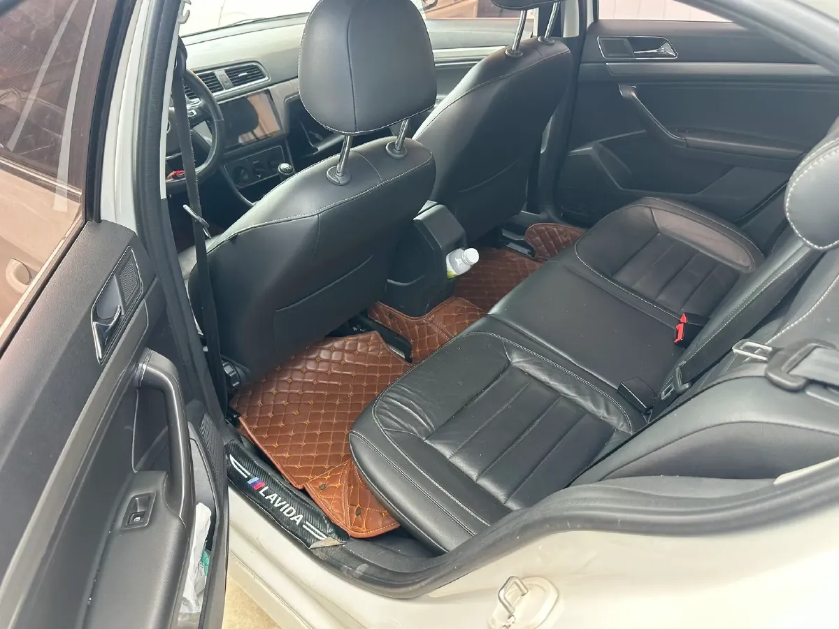 2017 Zotye Damy X7 1.8T 177HP L4 5MT,autocango,china used car exporter,china ev exporter,chinese used car exporter,chinese used ev exporter