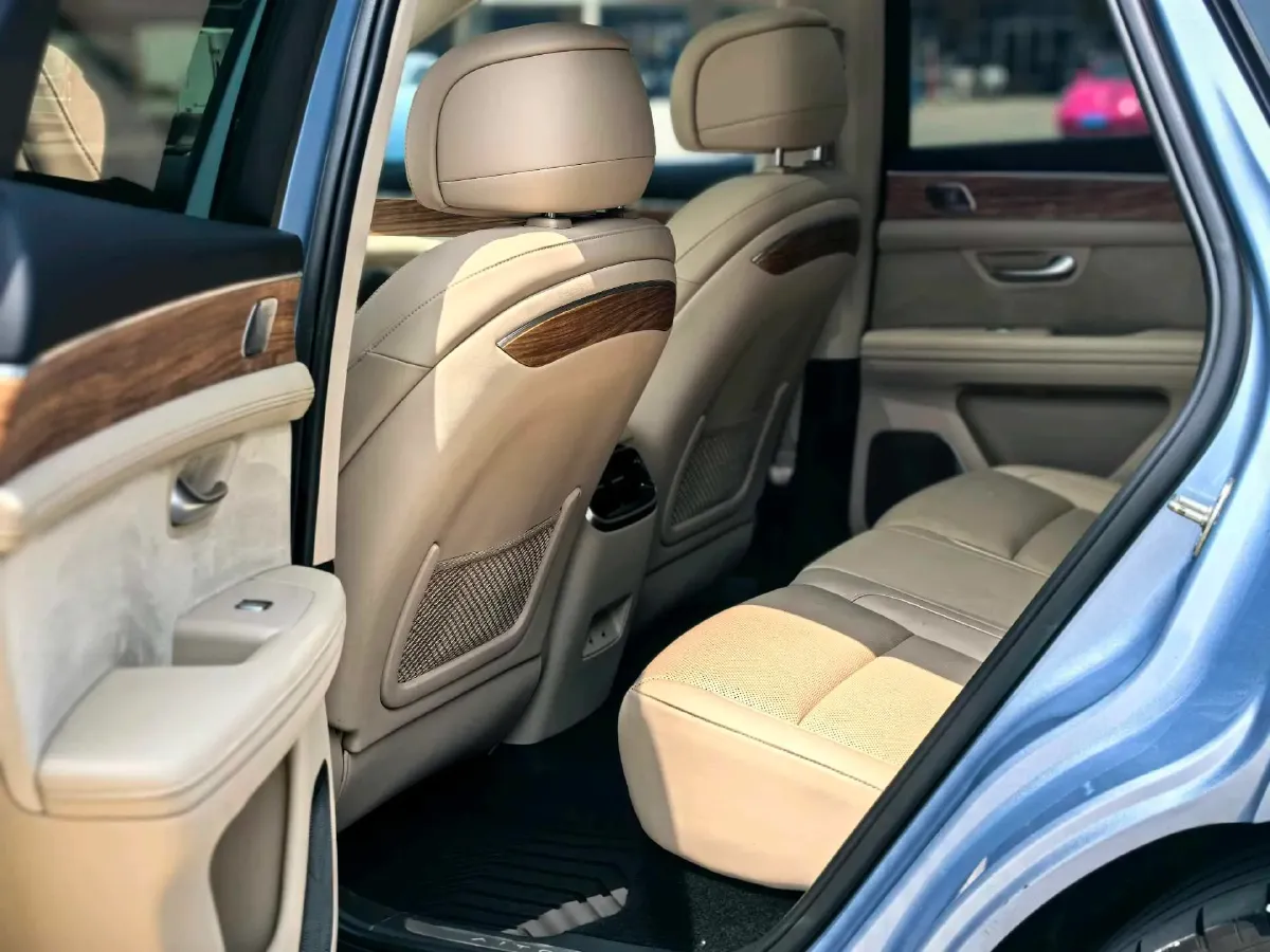 2022 Infiniti Q50L 2.0T 211HP L4 7AT,autocango,china used car exporter,china ev exporter,chinese used car exporter,chinese used ev exporter