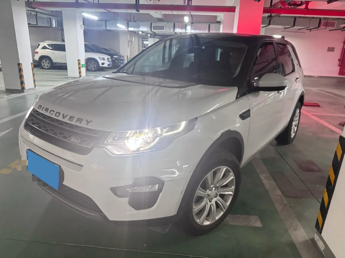 2018 Land Rover Discovery Sport 2.0T 241HP L4 9AT,autocango,china used car exporter,china ev exporter,chinese used car exporter,chinese used ev exporter