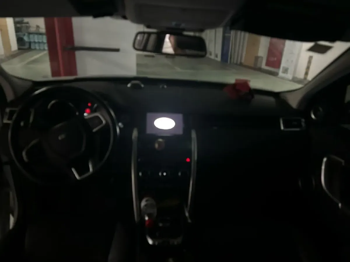 2018 Land Rover Discovery Sport 2.0T 241HP L4 9AT,autocango,china used car exporter,china ev exporter,chinese used car exporter,chinese used ev exporter