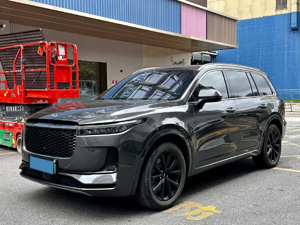 2021 Li ONE Range Extended 131HP REEV 40.5KWH,autocango,china used car exporter,china ev exporter,chinese used car exporter,chinese used ev exporter