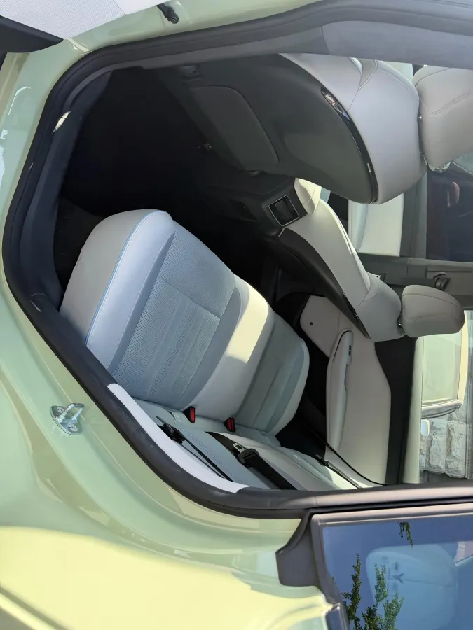 2024 Voyah ZhiYin BEV 79KWH,autocango,china used car exporter,china ev exporter,chinese used car exporter,chinese used ev exporter